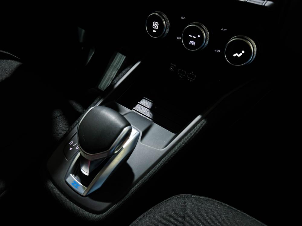 renault-zoe-2021-eletrico-0cc