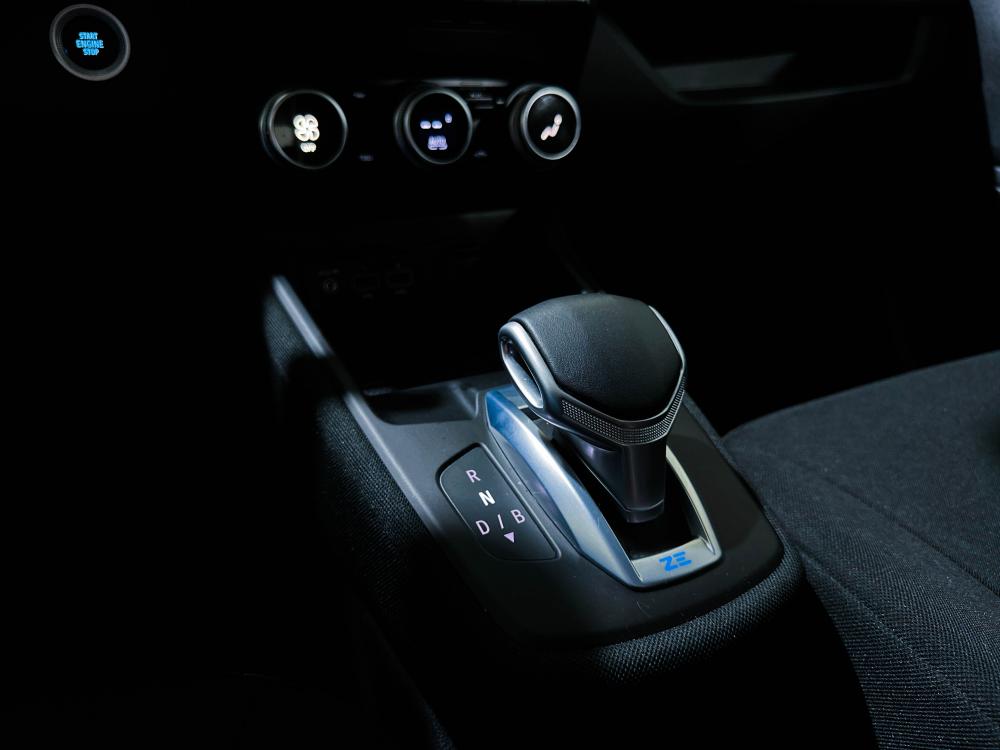 renault-zoe-2021-eletrico-0cc