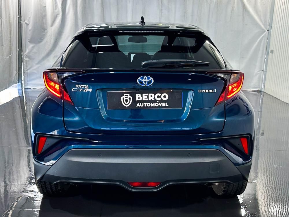 toyota-c-hr-2023-hibrido-a-gasolina-1798cc