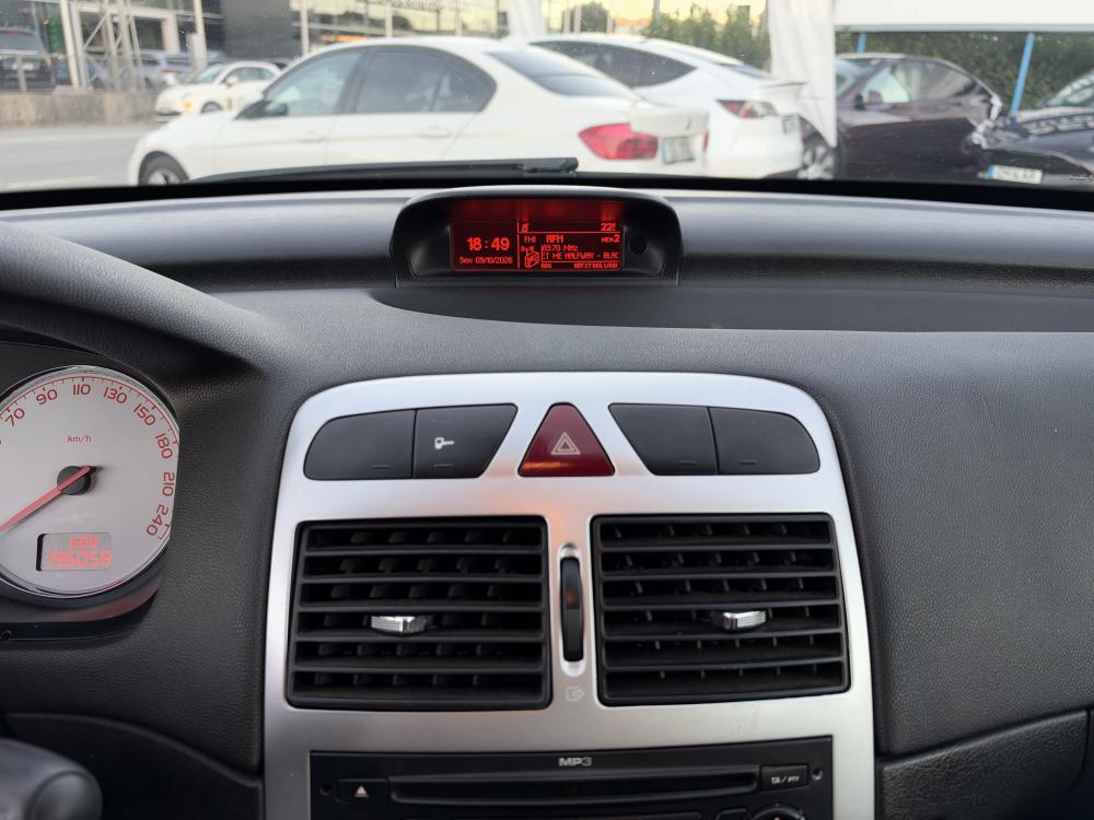 peugeot-307-2007-gasolina-1360cc