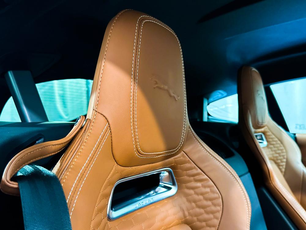 jaguar-f-type-2020-gasolina-1997cc