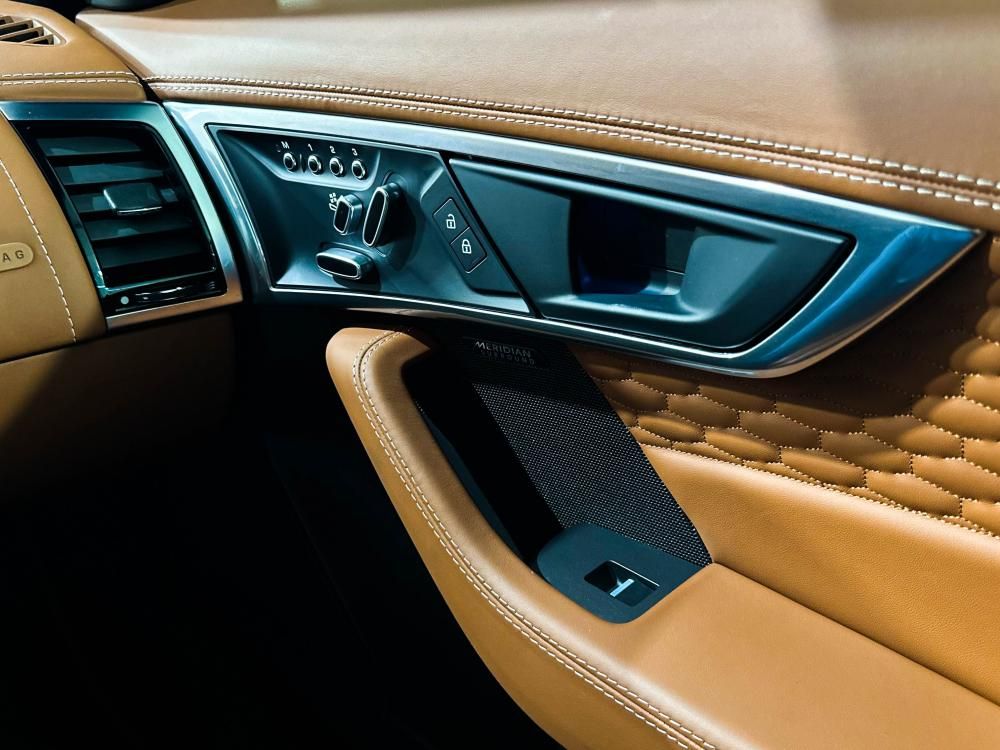 jaguar-f-type-2020-gasolina-1997cc