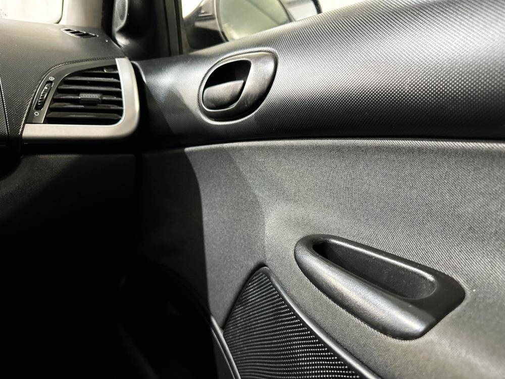 peugeot-206-2010-gasolina-1100cc