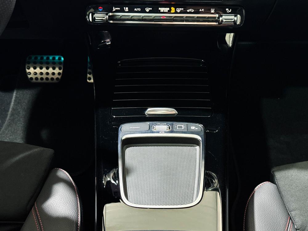 mercedes-benz-cla-2025-hibrido-a-gasolina-1332cc