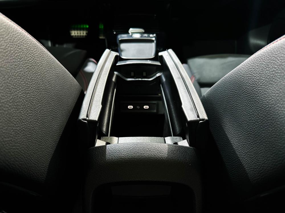 mercedes-benz-cla-2025-hibrido-a-gasolina-1332cc