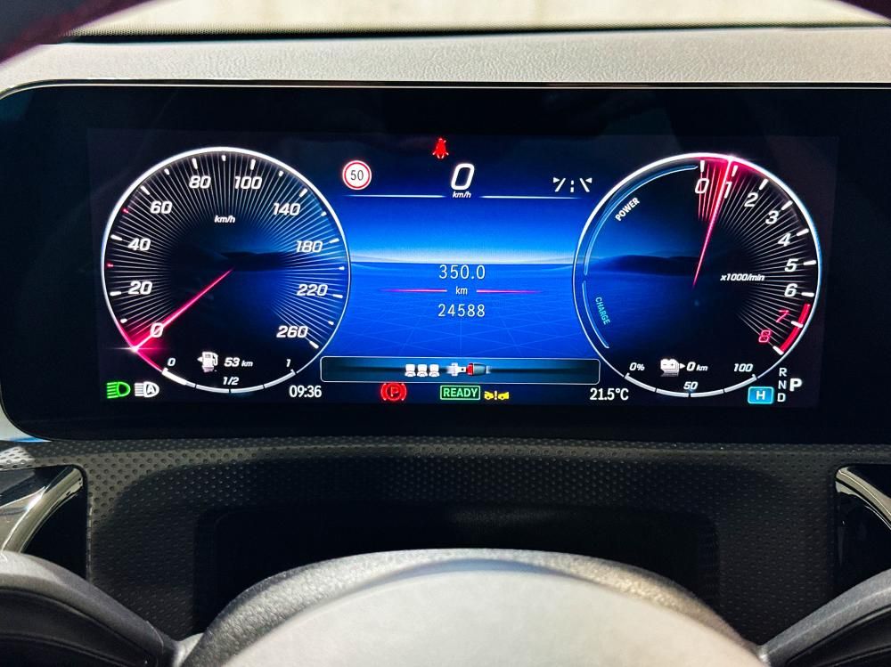 mercedes-benz-cla-2025-hibrido-a-gasolina-1332cc