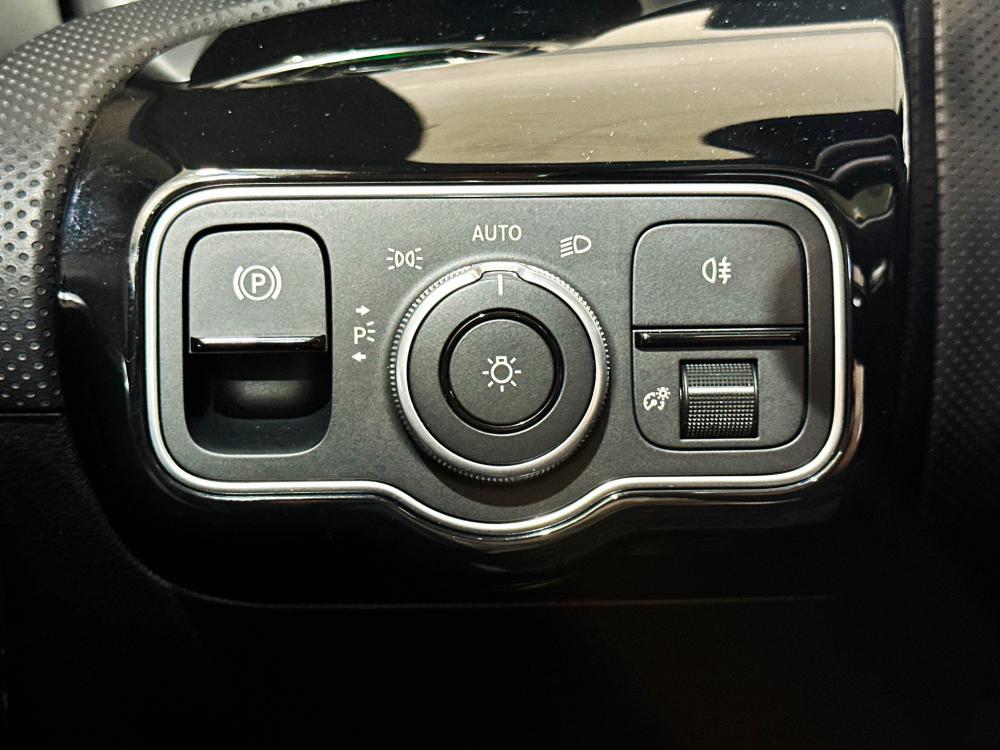 mercedes-benz-cla-2025-hibrido-a-gasolina-1332cc