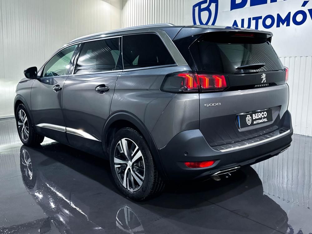 peugeot-5008-2024-gasolina-1199cc