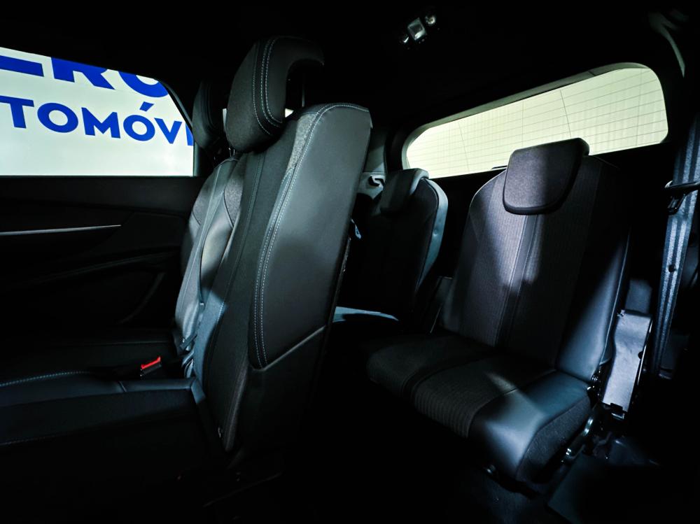 peugeot-5008-2024-gasolina-1199cc