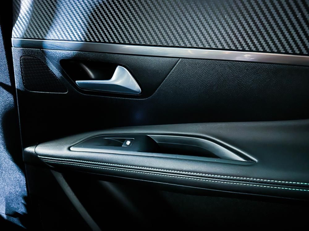peugeot-5008-2024-gasolina-1199cc