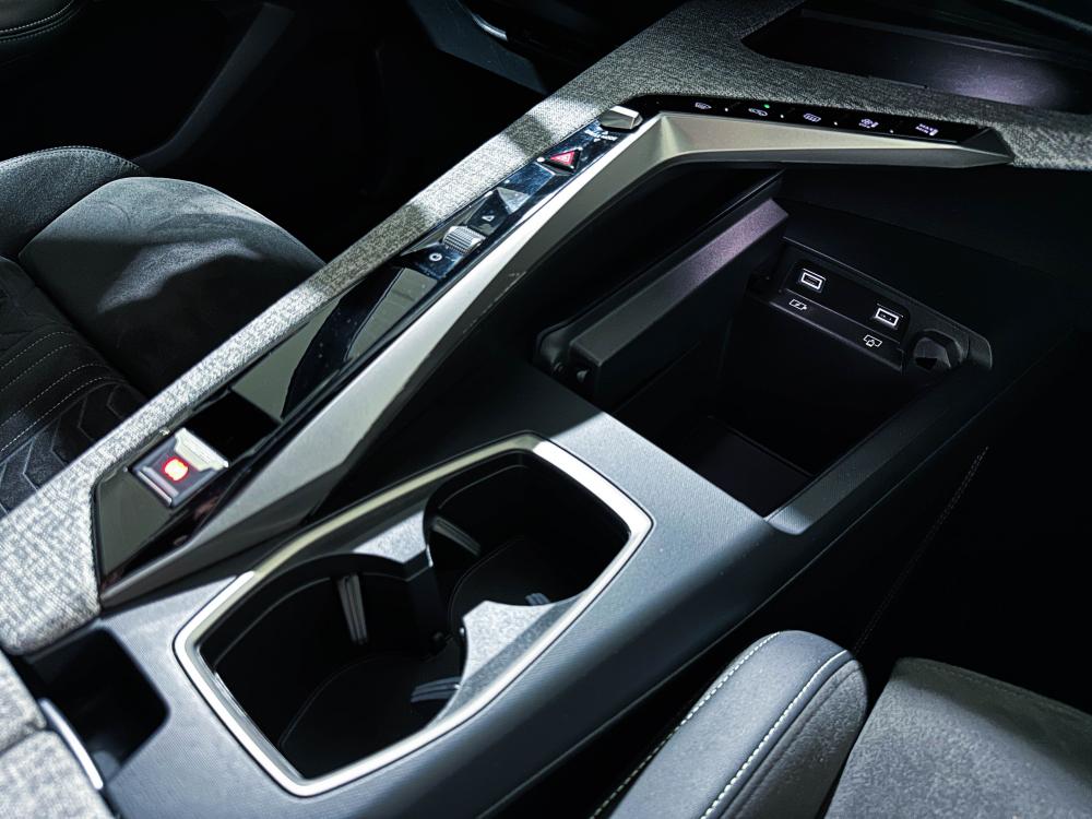 peugeot-3008-2025-hibrido-a-gasolina-1199cc