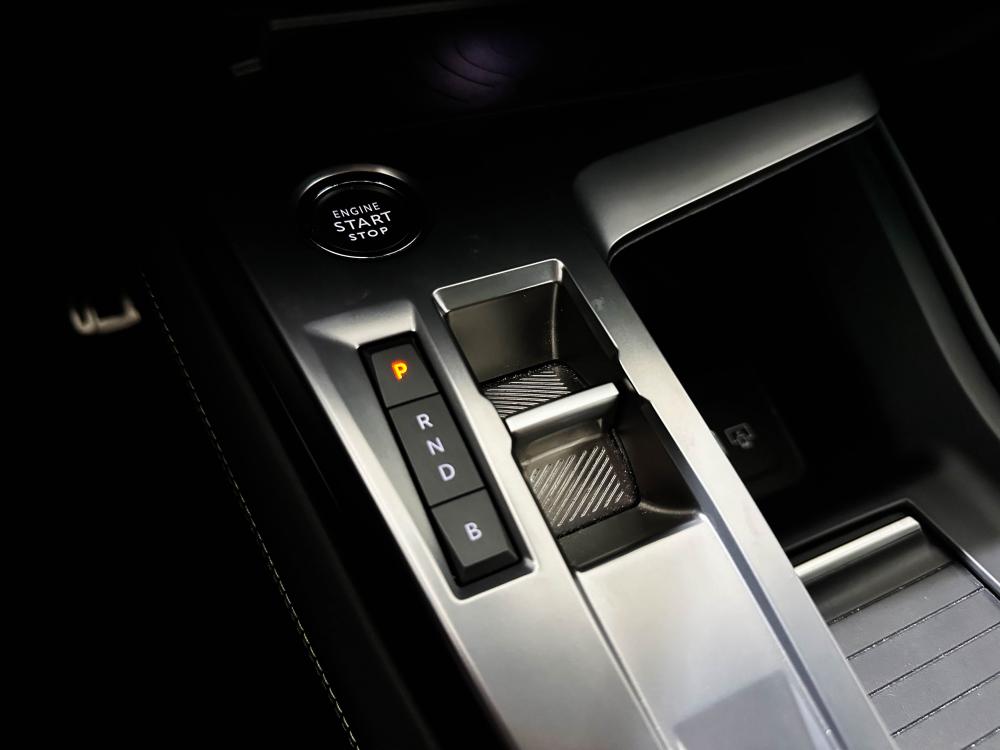 peugeot-408-2023-hibrido-a-gasolina-1598cc