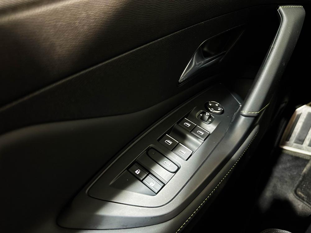 peugeot-408-2023-hibrido-a-gasolina-1598cc