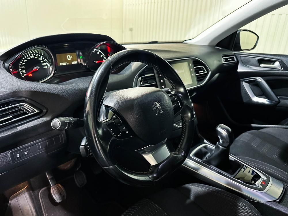 peugeot-308-2016-gasolina-1199cc