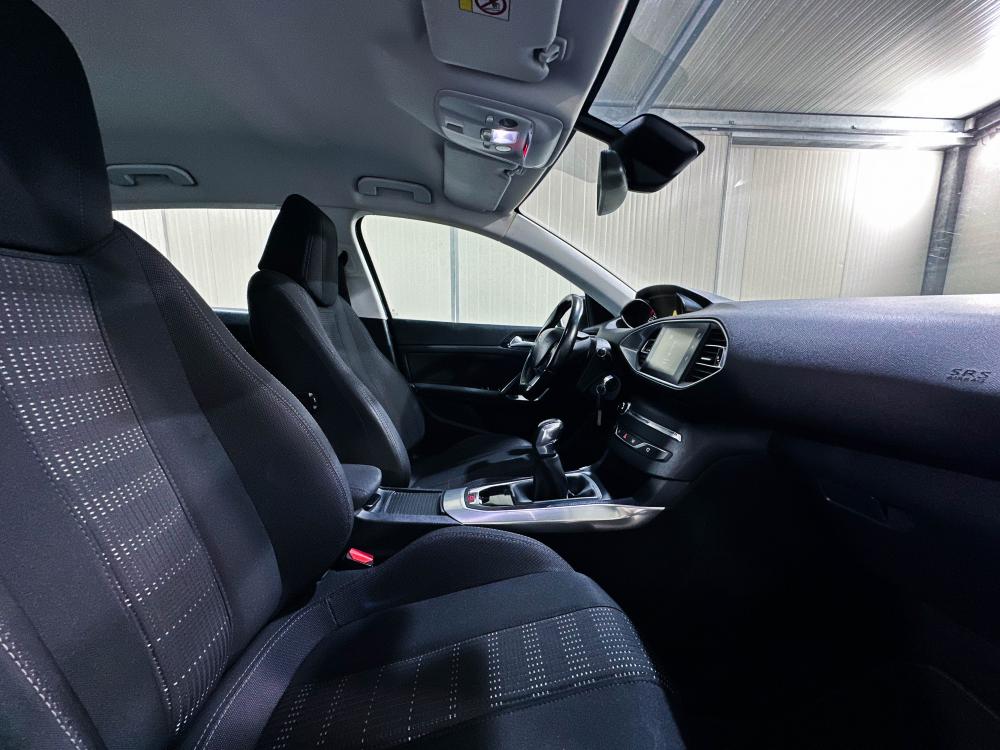 peugeot-308-2016-gasolina-1199cc