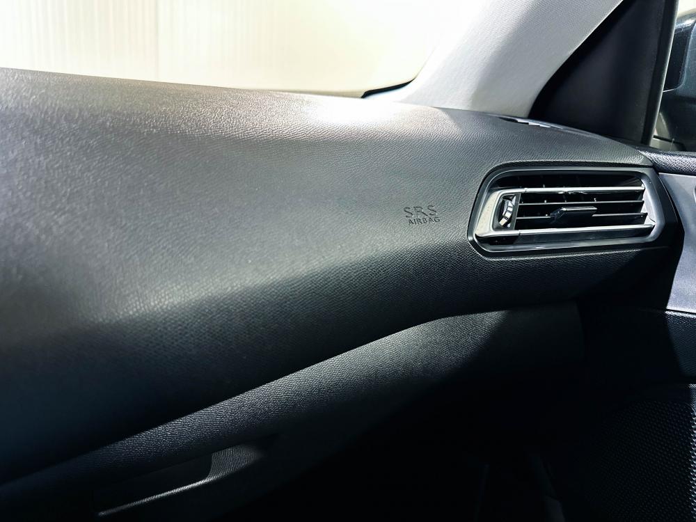 peugeot-308-2016-gasolina-1199cc