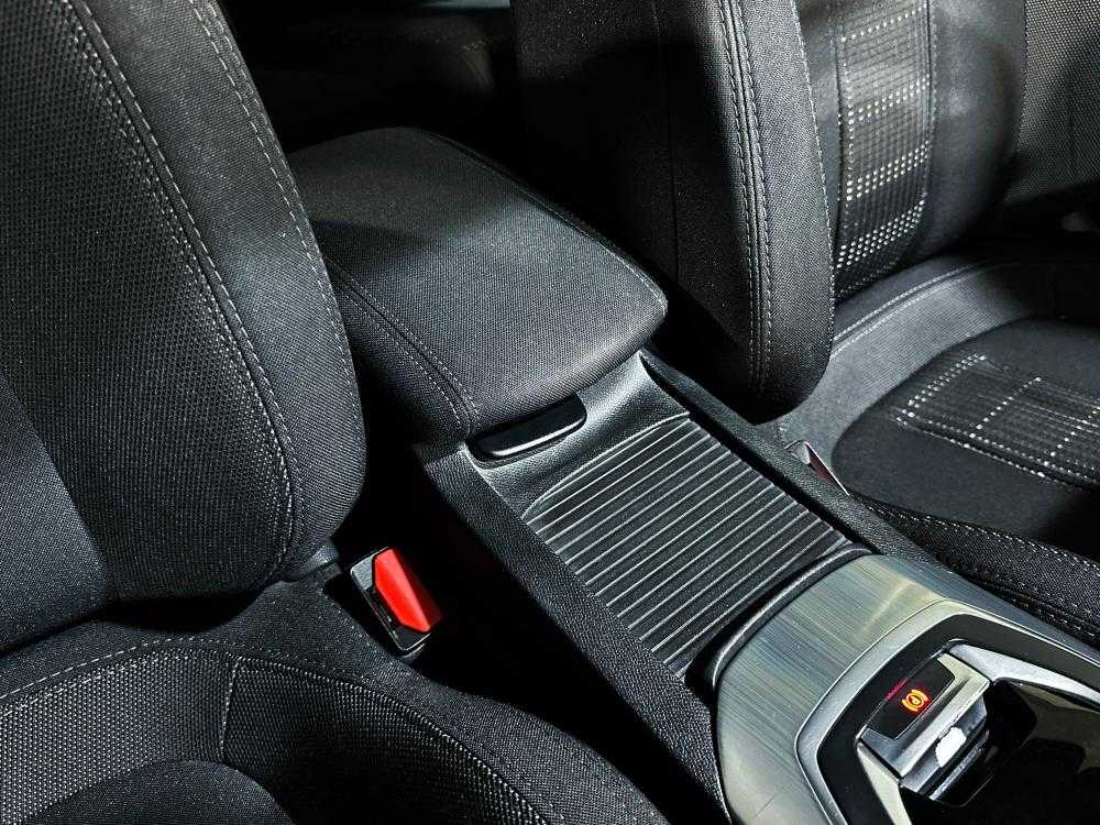 peugeot-308-2016-gasolina-1199cc