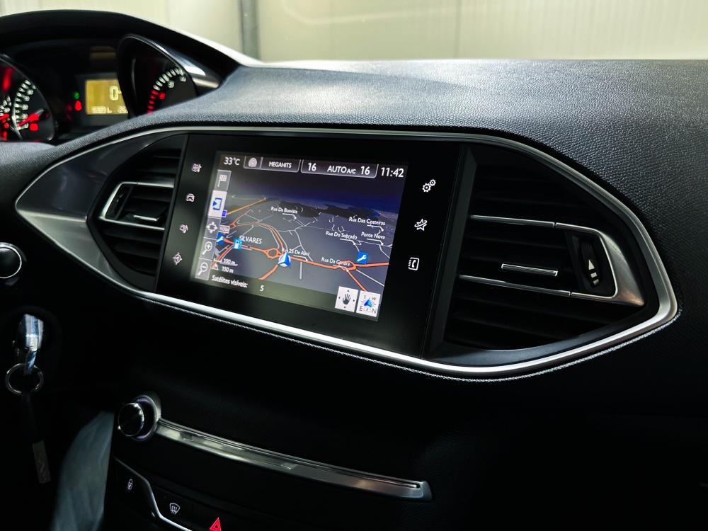 peugeot-308-2016-gasolina-1199cc