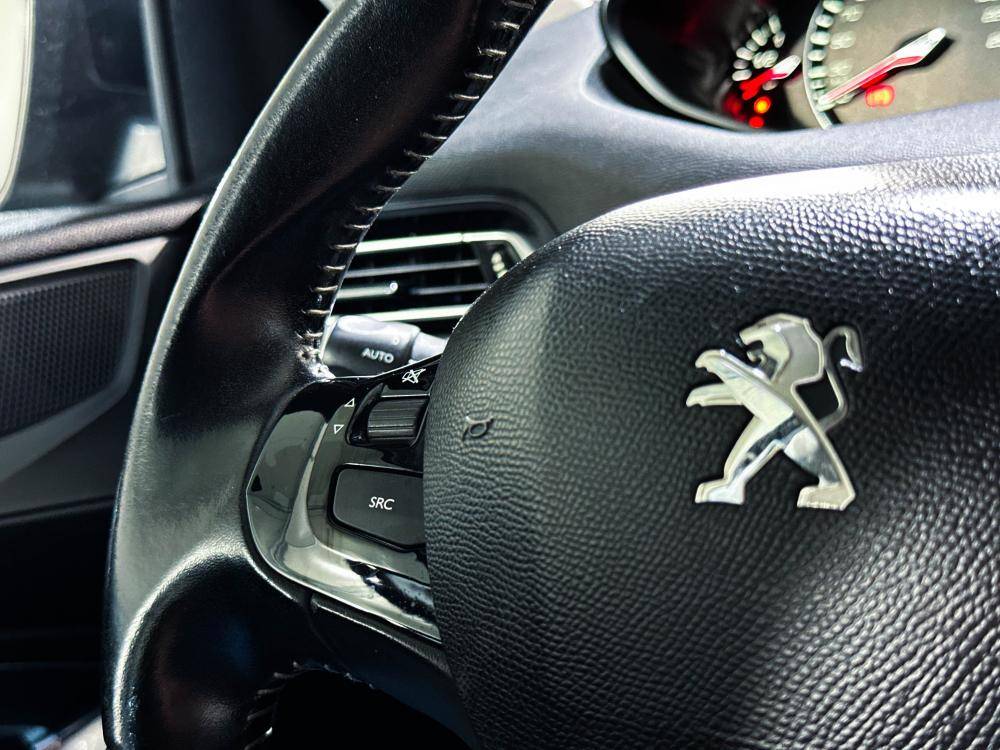 peugeot-308-2016-gasolina-1199cc