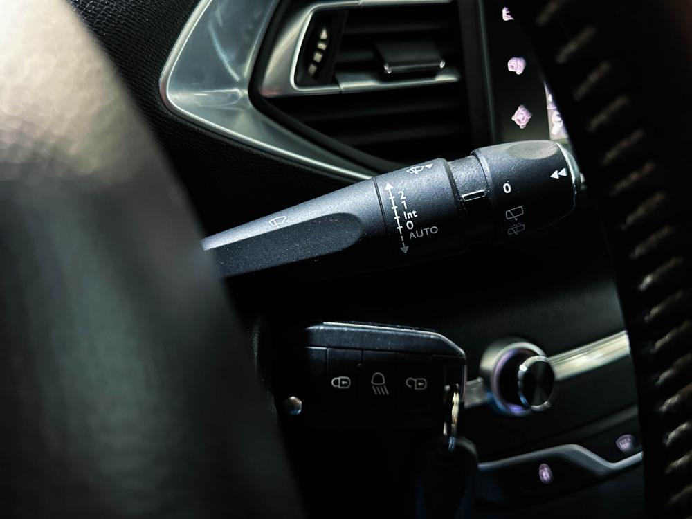 peugeot-308-2016-gasolina-1199cc