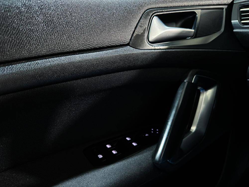 peugeot-308-2016-gasolina-1199cc