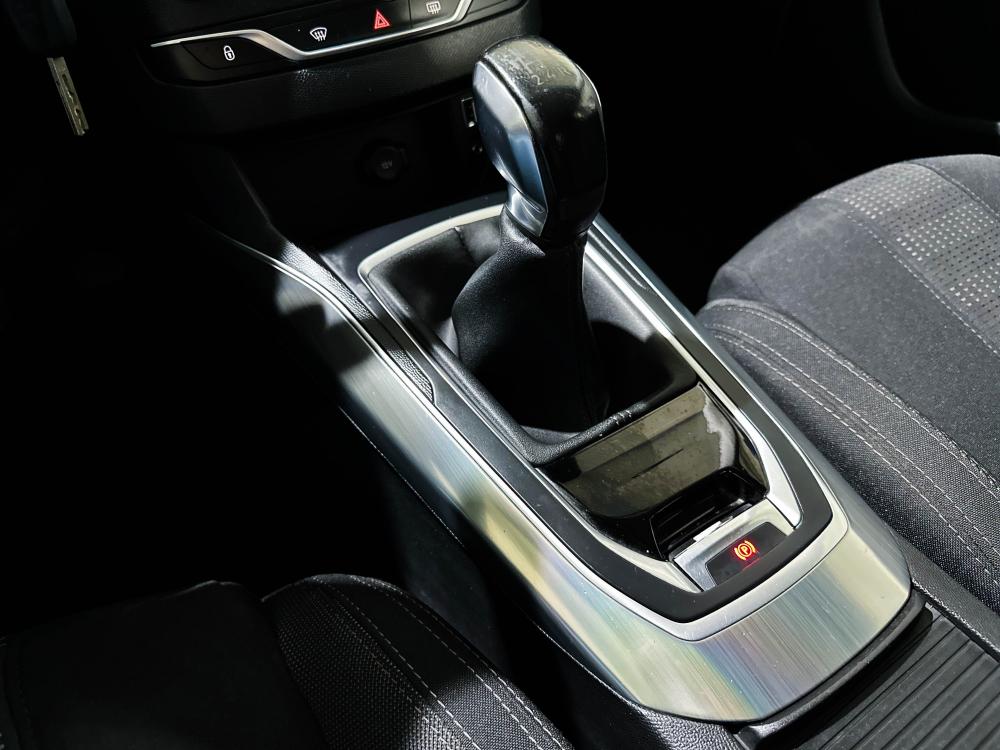peugeot-308-2016-gasolina-1199cc