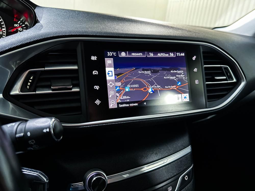 peugeot-308-2016-gasolina-1199cc