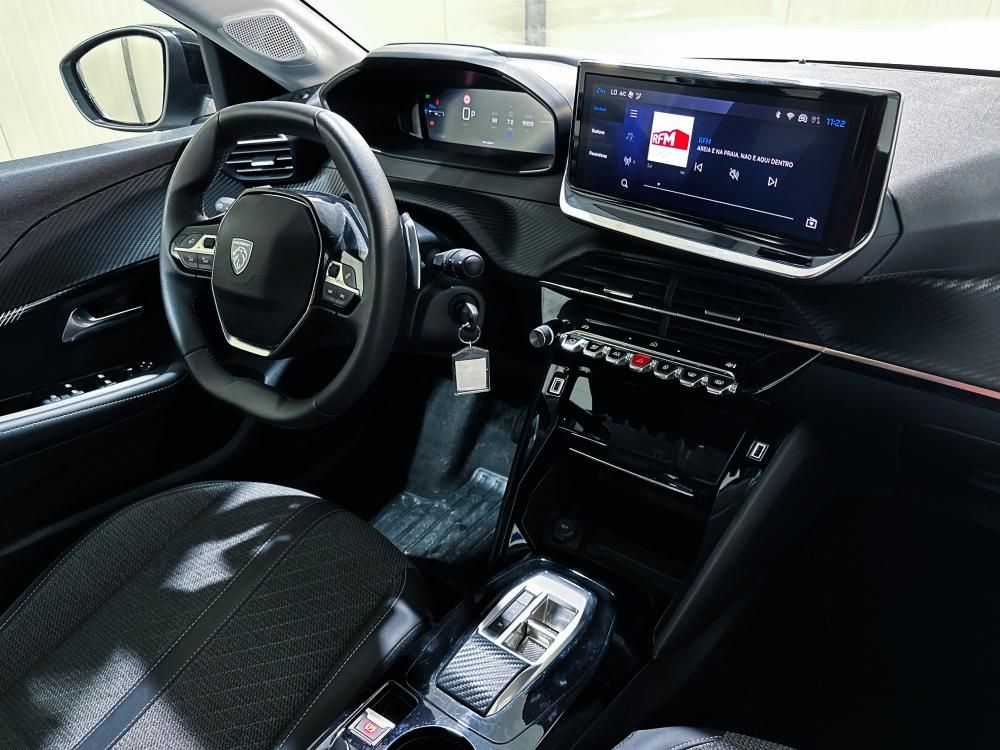 peugeot-208-2025-gasolina-1199cc