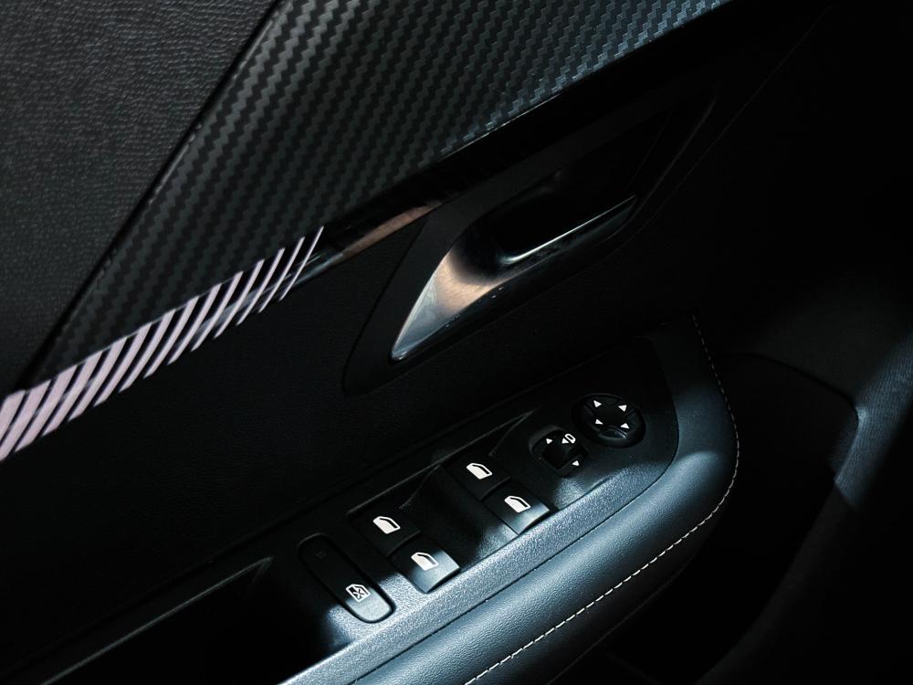 peugeot-208-2025-gasolina-1199cc