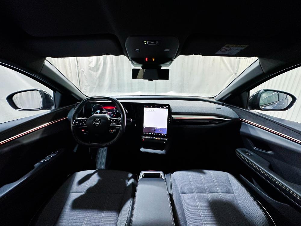 renault-megane-e-tech-2022-eletrico-0cc
