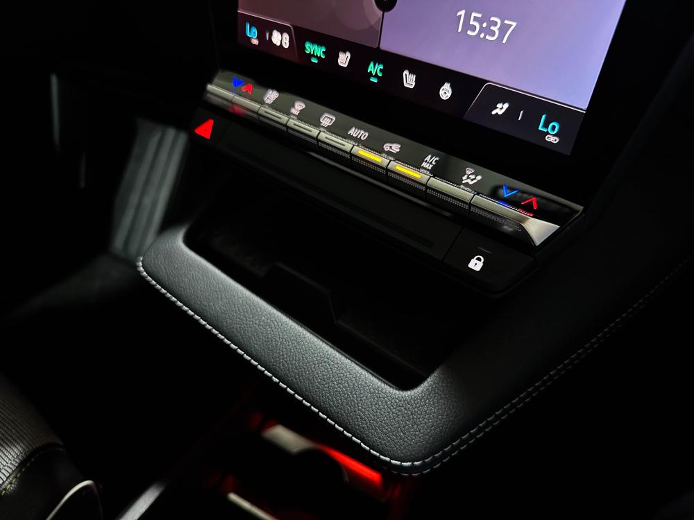 renault-megane-e-tech-2022-eletrico-0cc