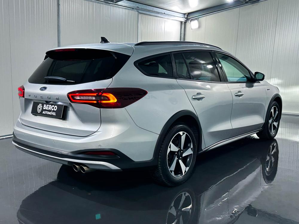 ford-focus-2025-gasolina-999cc