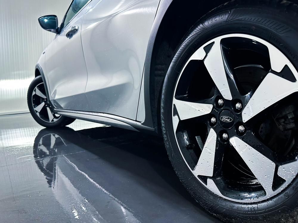 ford-focus-2025-gasolina-999cc