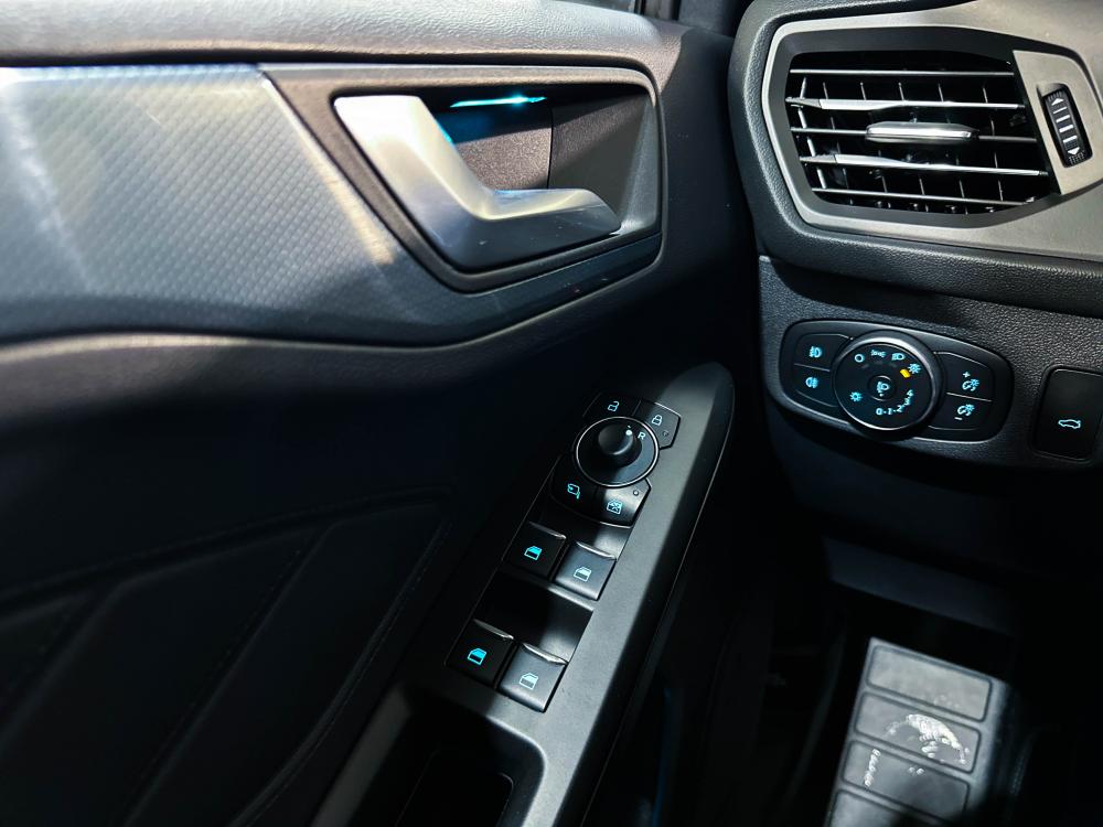 ford-focus-2025-gasolina-999cc