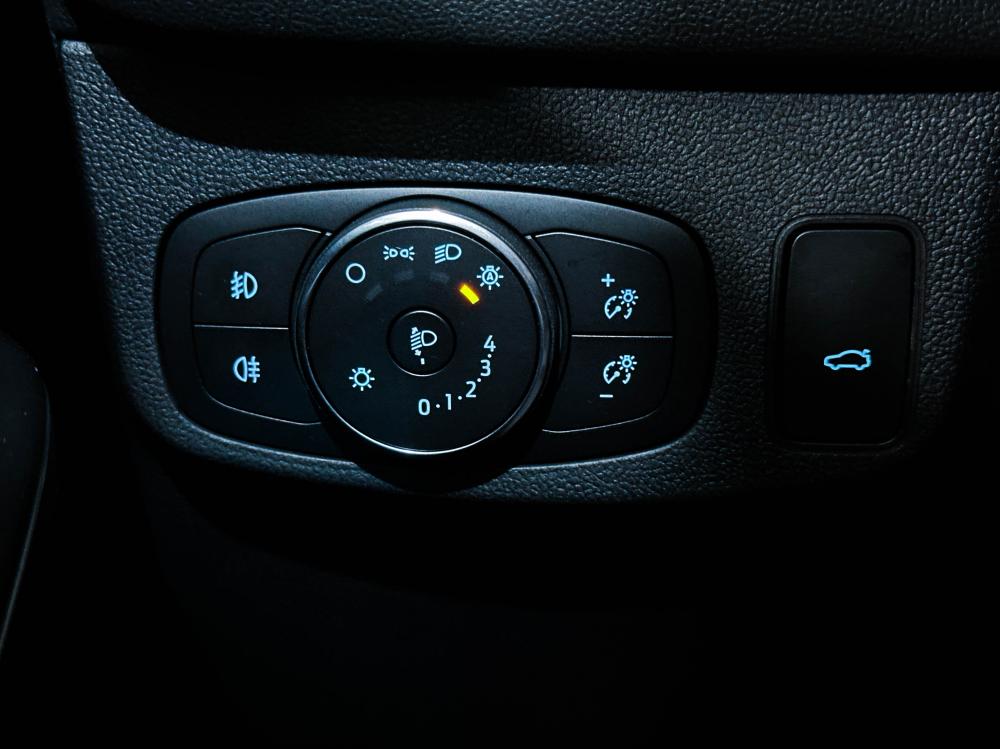 ford-focus-2025-gasolina-999cc