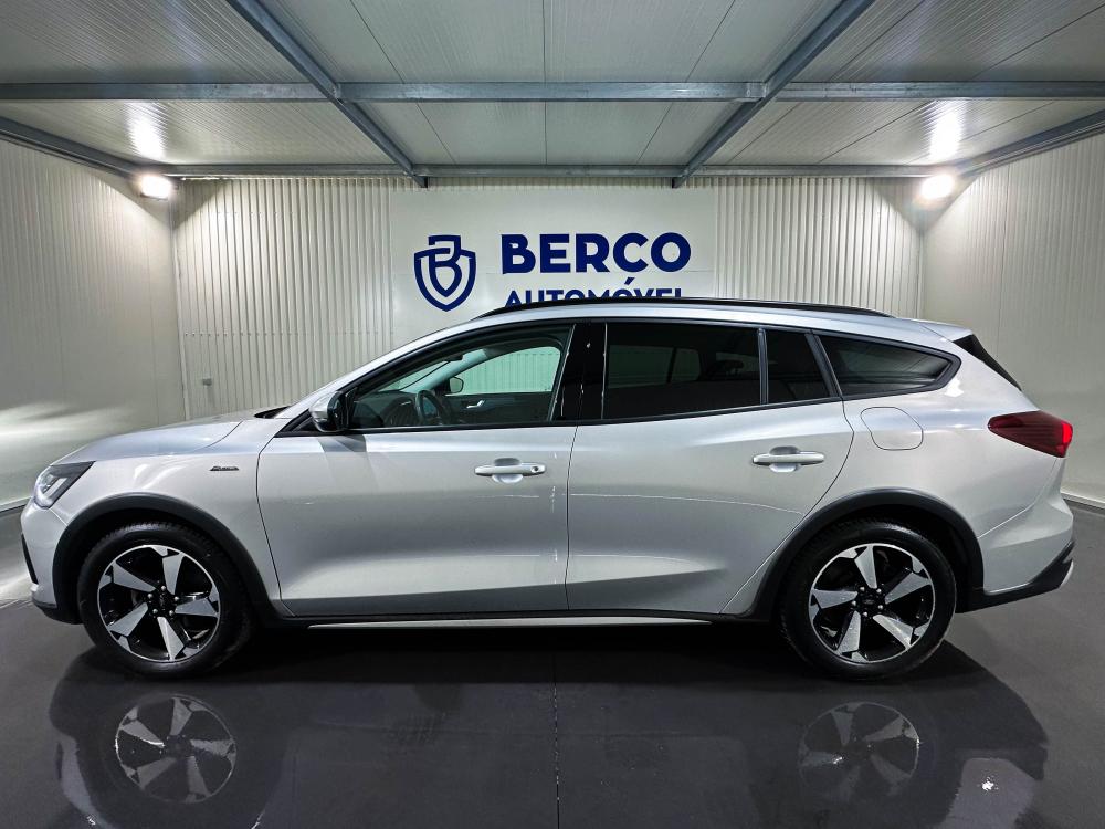 ford-focus-2025-gasolina-999cc