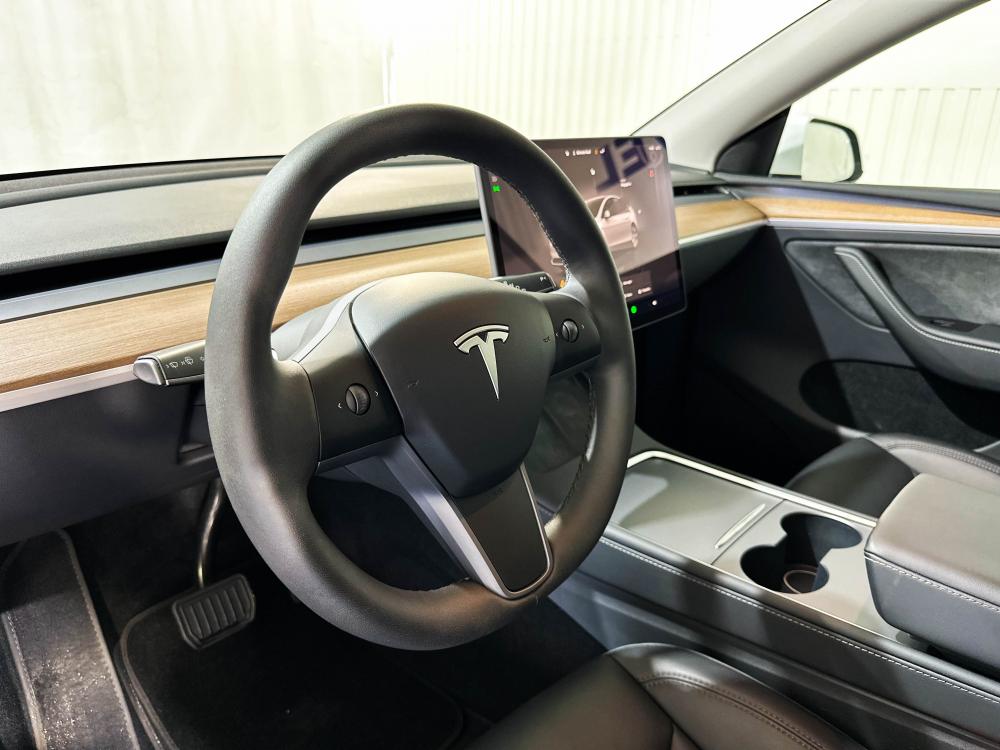 tesla-model-y-2023-eletrico-0cc