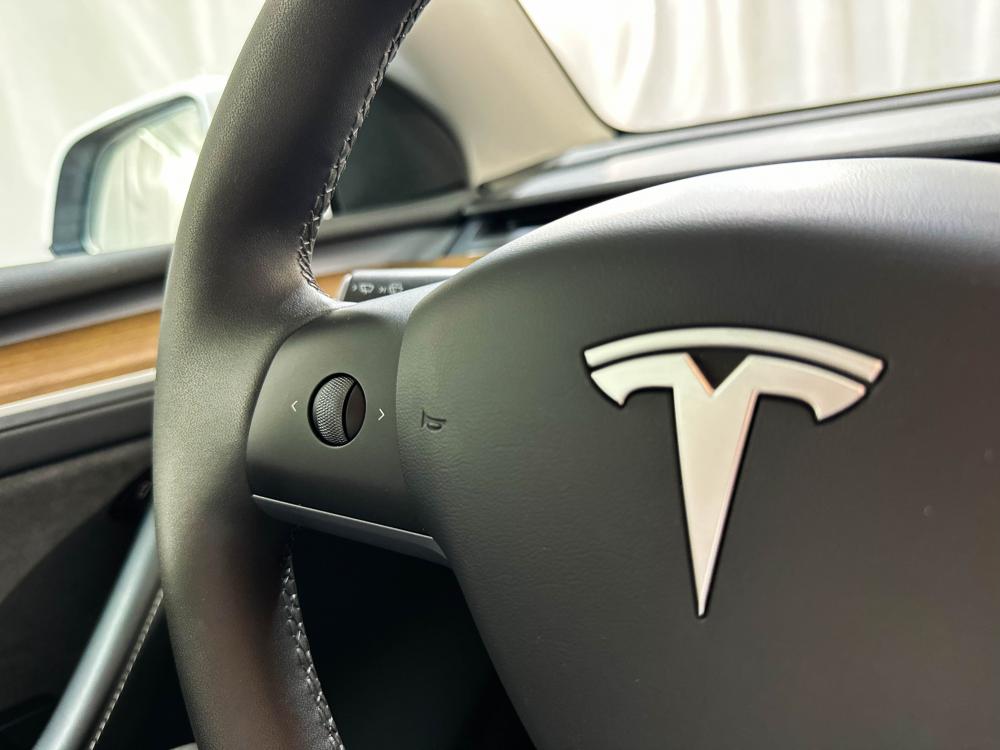 tesla-model-y-2023-eletrico-0cc