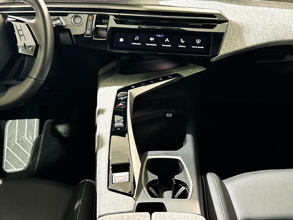 peugeot-5008-2024-gasolina-1199cc