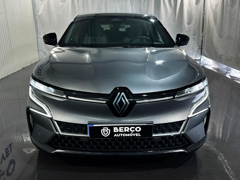renault-megane-e-tech-2022-eletrico-0cc