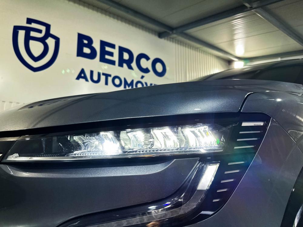 renault-megane-e-tech-2022-eletrico-0cc