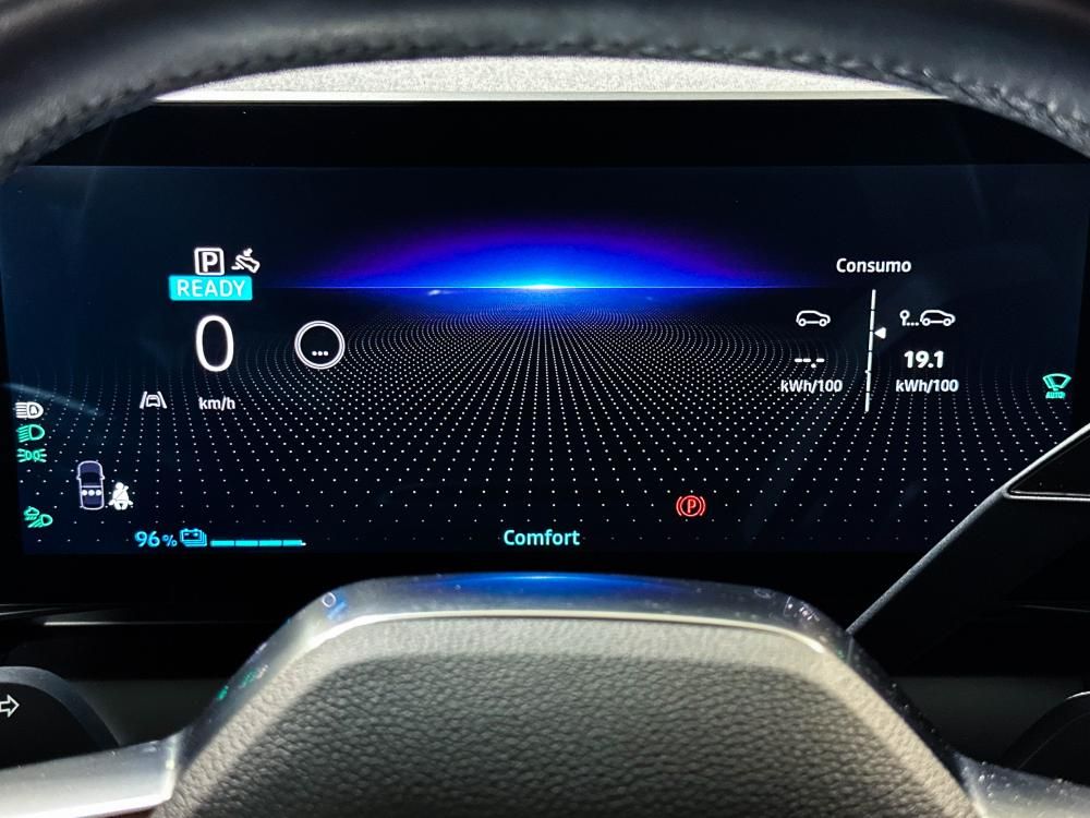 renault-megane-e-tech-2022-eletrico-0cc