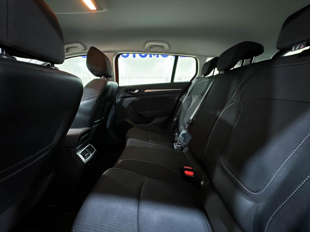 renault-megane-2022-hibrido-a-diesel-1598cc