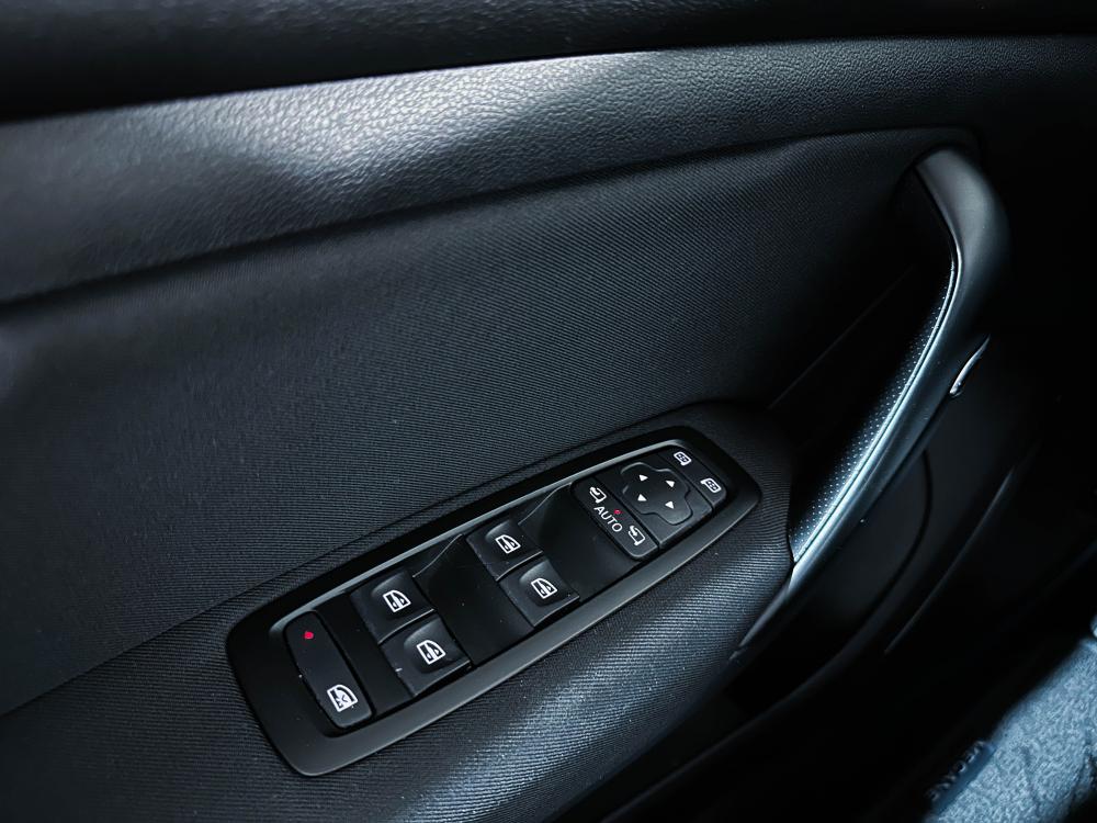 renault-megane-2022-hibrido-a-diesel-1598cc