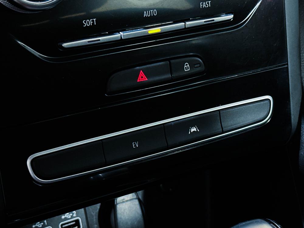 renault-megane-2022-hibrido-a-diesel-1598cc