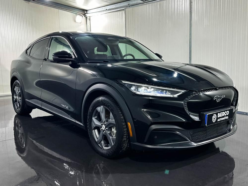 ford-mustang-mach-e-2023-eletrico-0cc