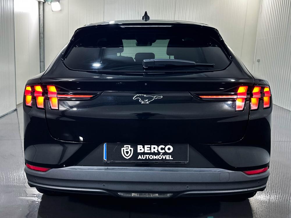 ford-mustang-mach-e-2023-eletrico-0cc