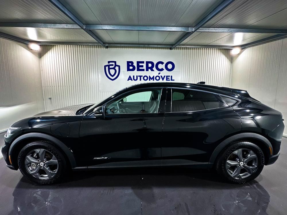ford-mustang-mach-e-2023-eletrico-0cc