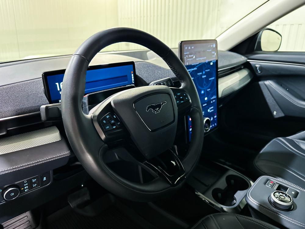ford-mustang-mach-e-2023-eletrico-0cc