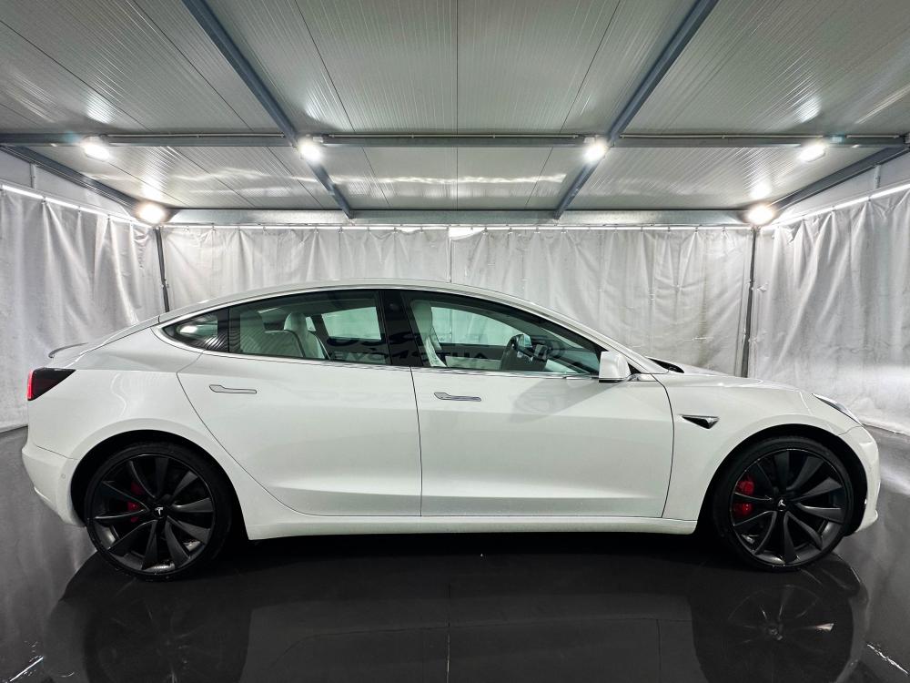 tesla-model-3-2019-eletrico-0cc